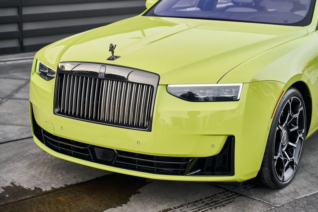 Used 2025 Rolls-Royce Ghost Black Badge image 6