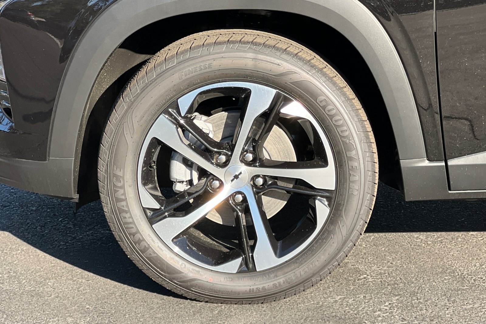 New 2026 Chevrolet Trax RS w/ Driver Confidence Package FWD image 23