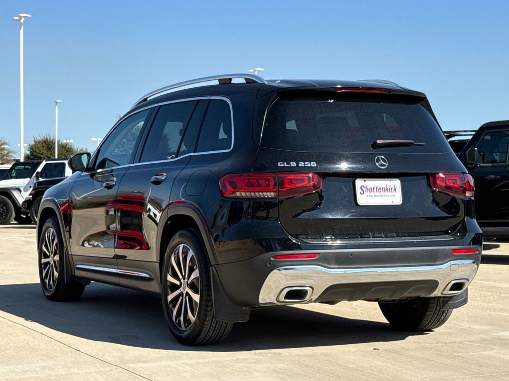 Used 2022 Mercedes-Benz GLB 250 image 6