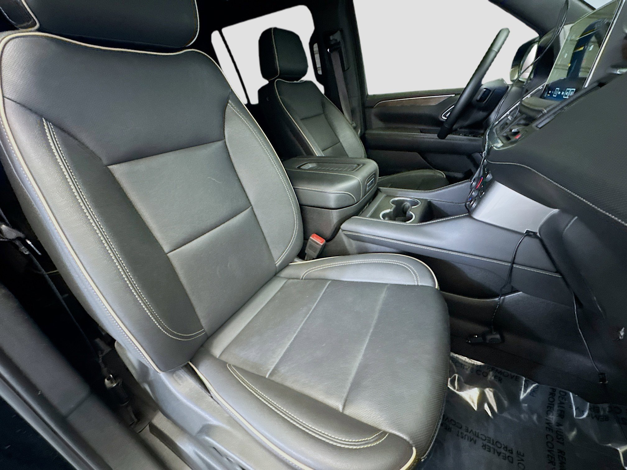 Used 2024 Chevrolet Suburban Premier image 16