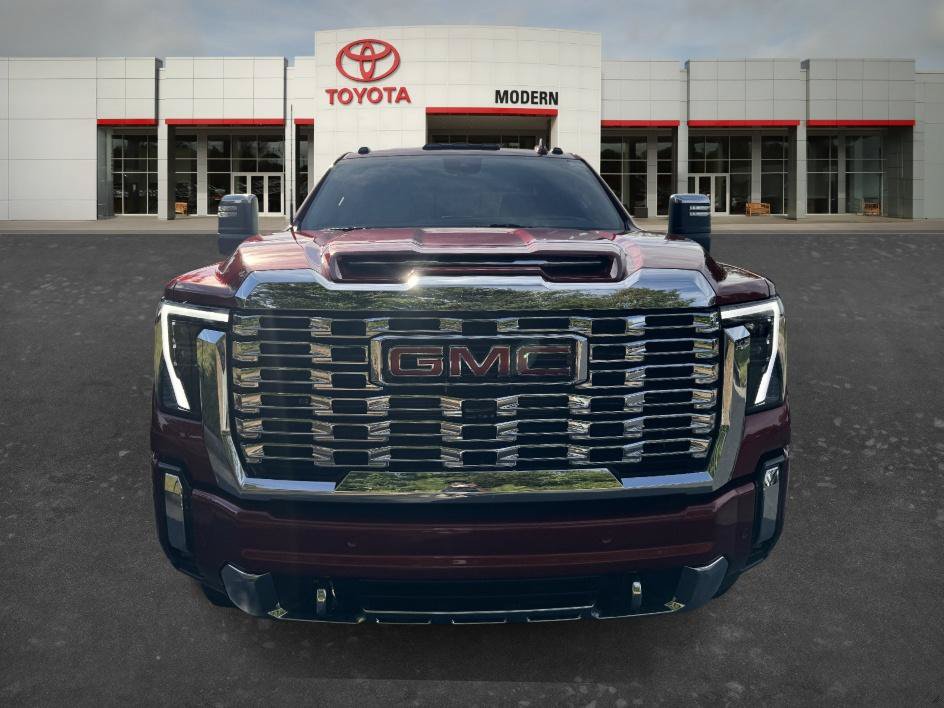 Used 2024 GMC Sierra 3500 Denali w/ Denali Reserve Package AWD/4WD image 2