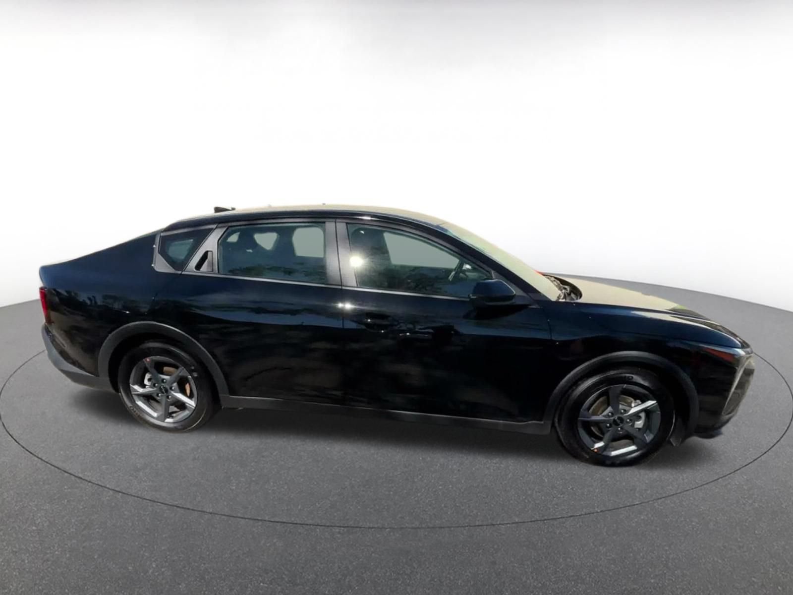 Used 2026 Kia K4 FWD image 15
