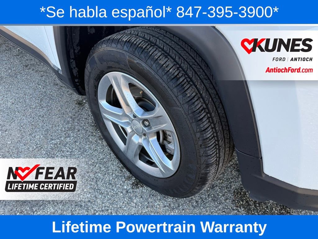 Used 2024 Jeep Compass Latitude image 13