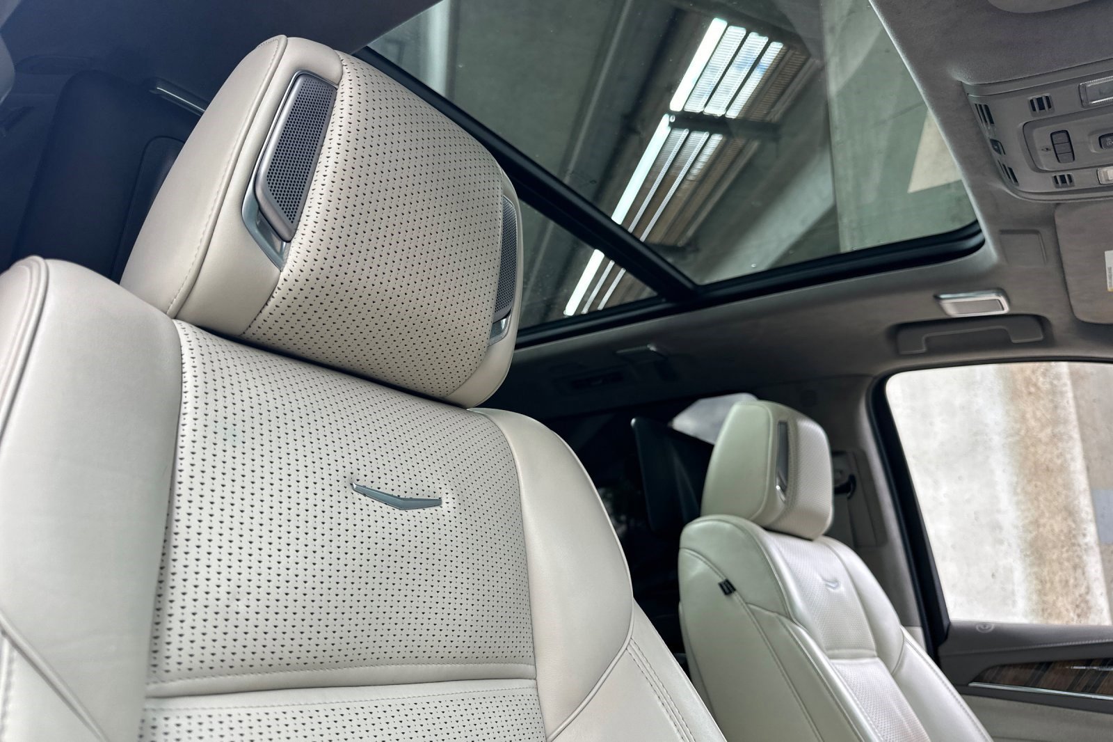 Used 2021 Cadillac Escalade Sport Platinum w/ Heavy-Duty Trailer Package image 14