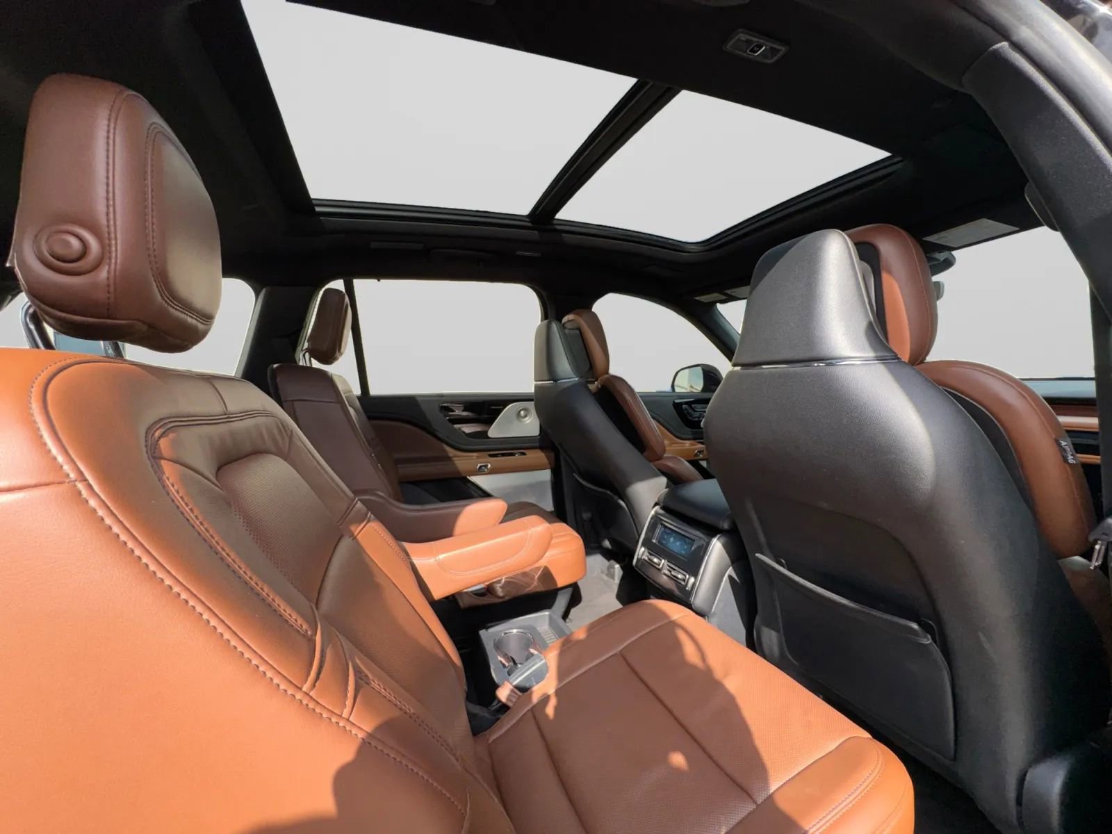 Used 2020 Lincoln Aviator Reserve w/ Equipment Group 201A image 31