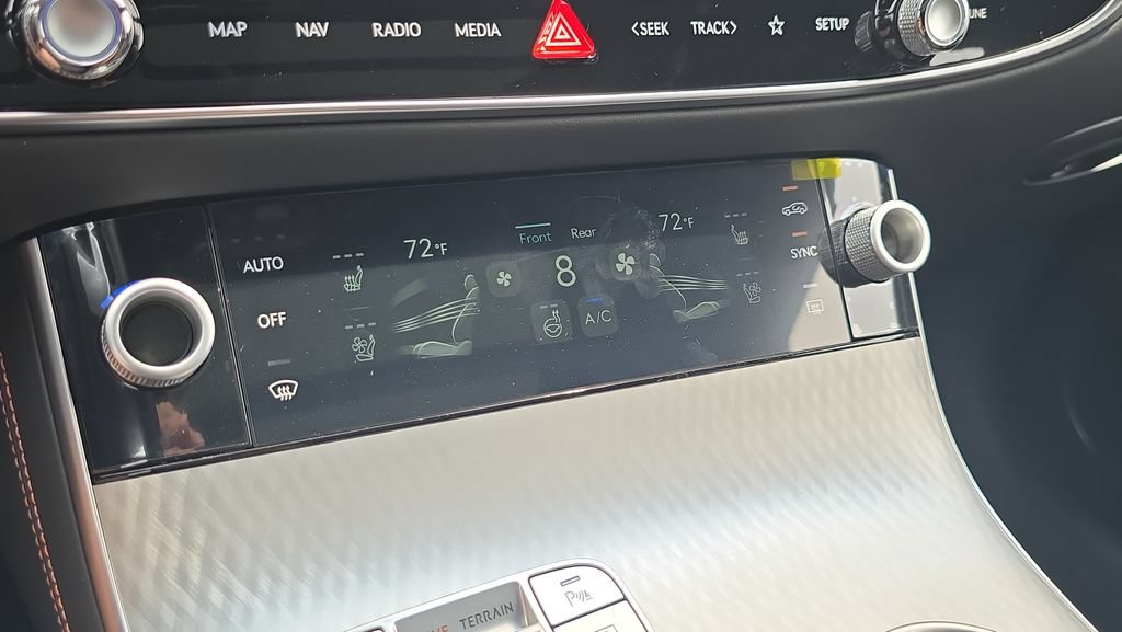 New 2026 Genesis GV70 2.5T Sport Prestige AWD/4WD image 24