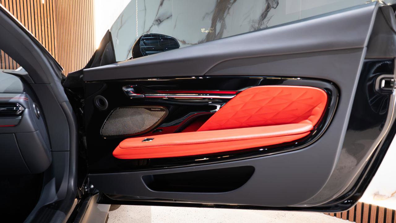 Used 2024 Aston Martin DB12 Coupe RWD image 30