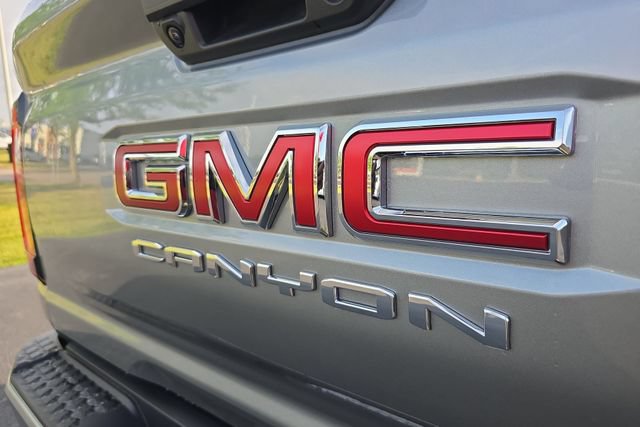 New 2026 GMC Canyon AT4 w/ Technology Plus Package AWD/4WD image 33
