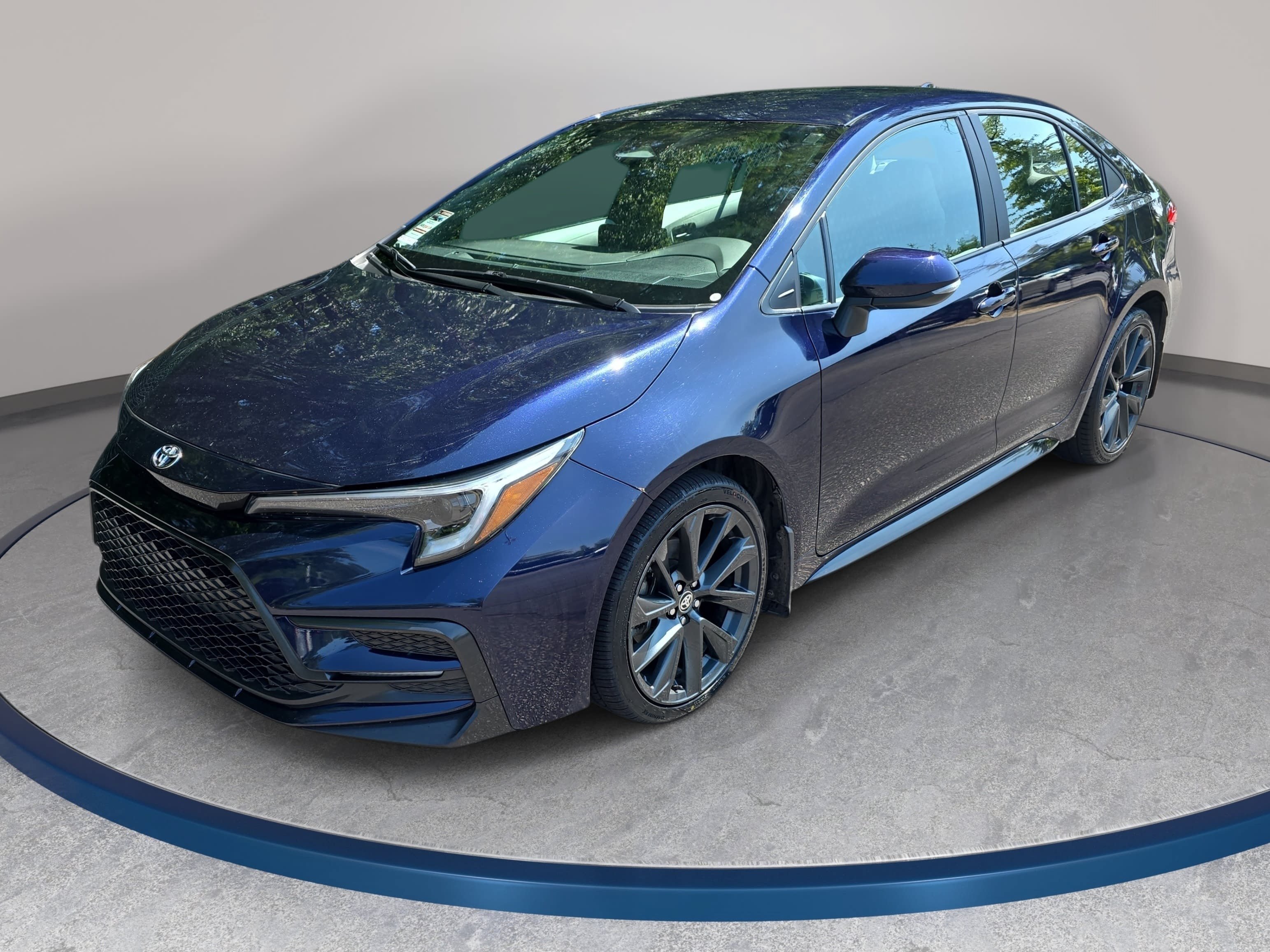 Used 2025 Toyota Corolla SE FWD image 1