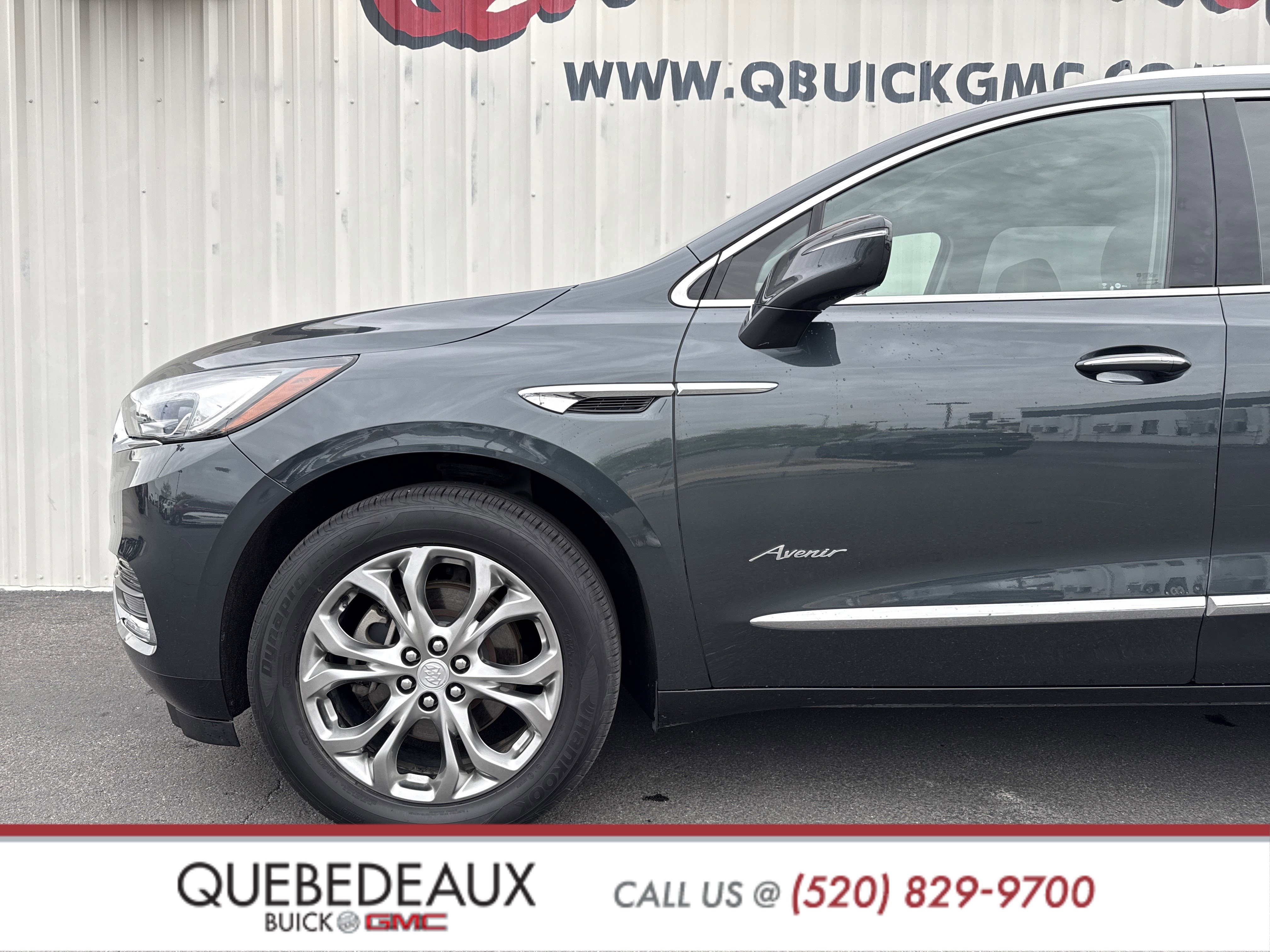 Used 2018 Buick Enclave Avenir w/ Avenir Technology Package image 3