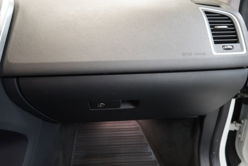 Used 2017 Volvo XC60 T5 Inscription w/ Preferred Option Package image 39