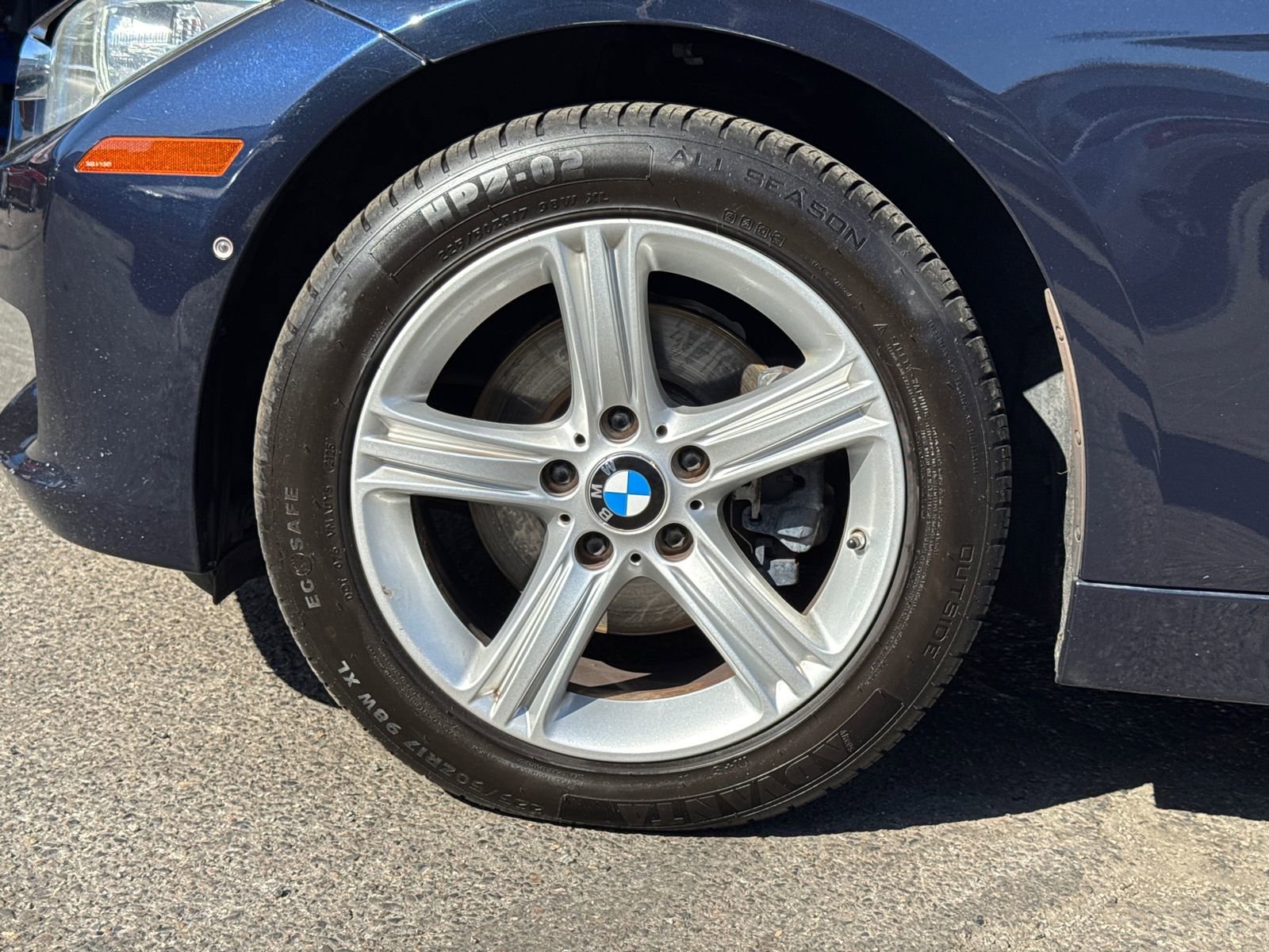 Used 2015 BMW 328i xDrive Wagon AWD/4WD image 3