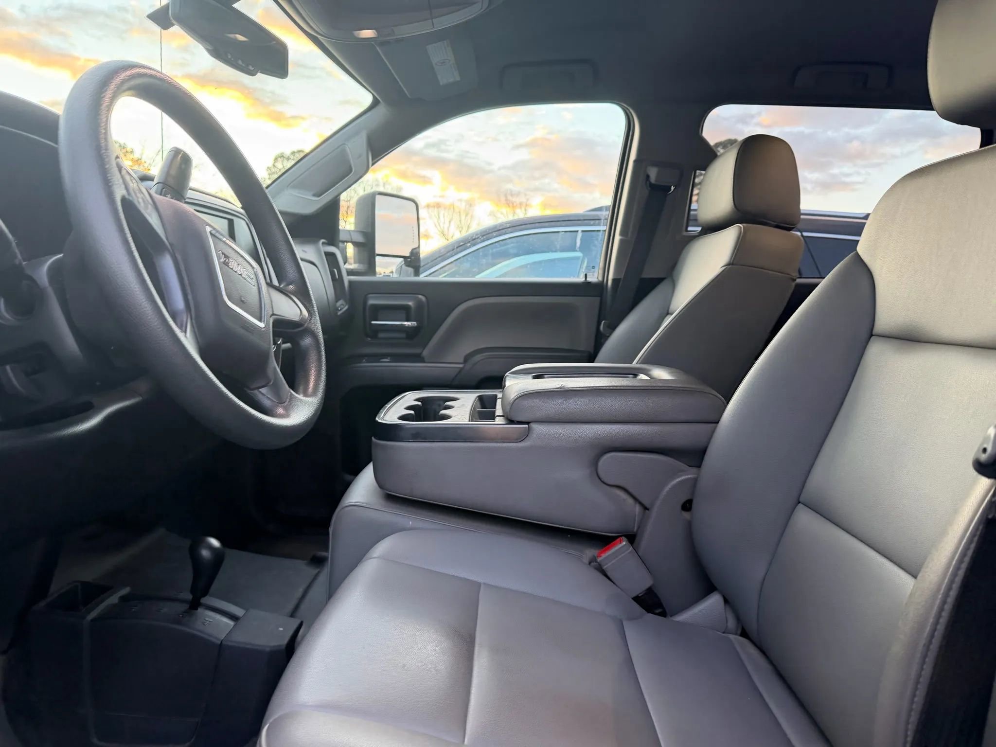 Used 2019 GMC Sierra 2500 4x4 Crew Cab image 10