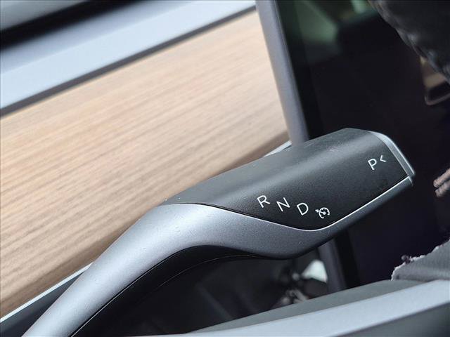 Used 2023 Tesla Model Y Long Range AWD/4WD image 11