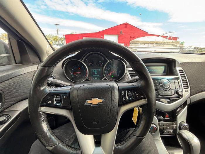 Used 2011 Chevrolet Cruze LT FWD image 28