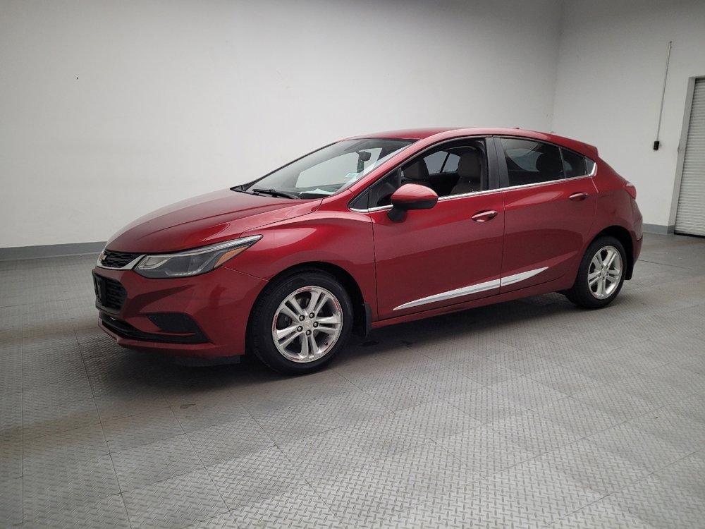 Used 2018 Chevrolet Cruze LT w/ Convenience Package image 2