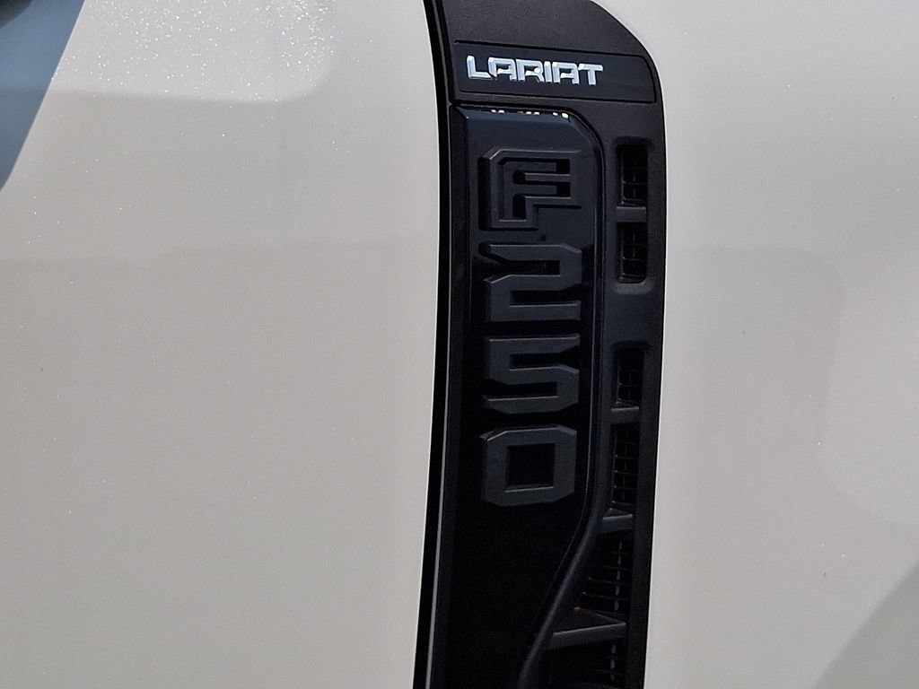 New 2026 Ford F250 Lariat w/ Black Appearance Package AWD/4WD image 20