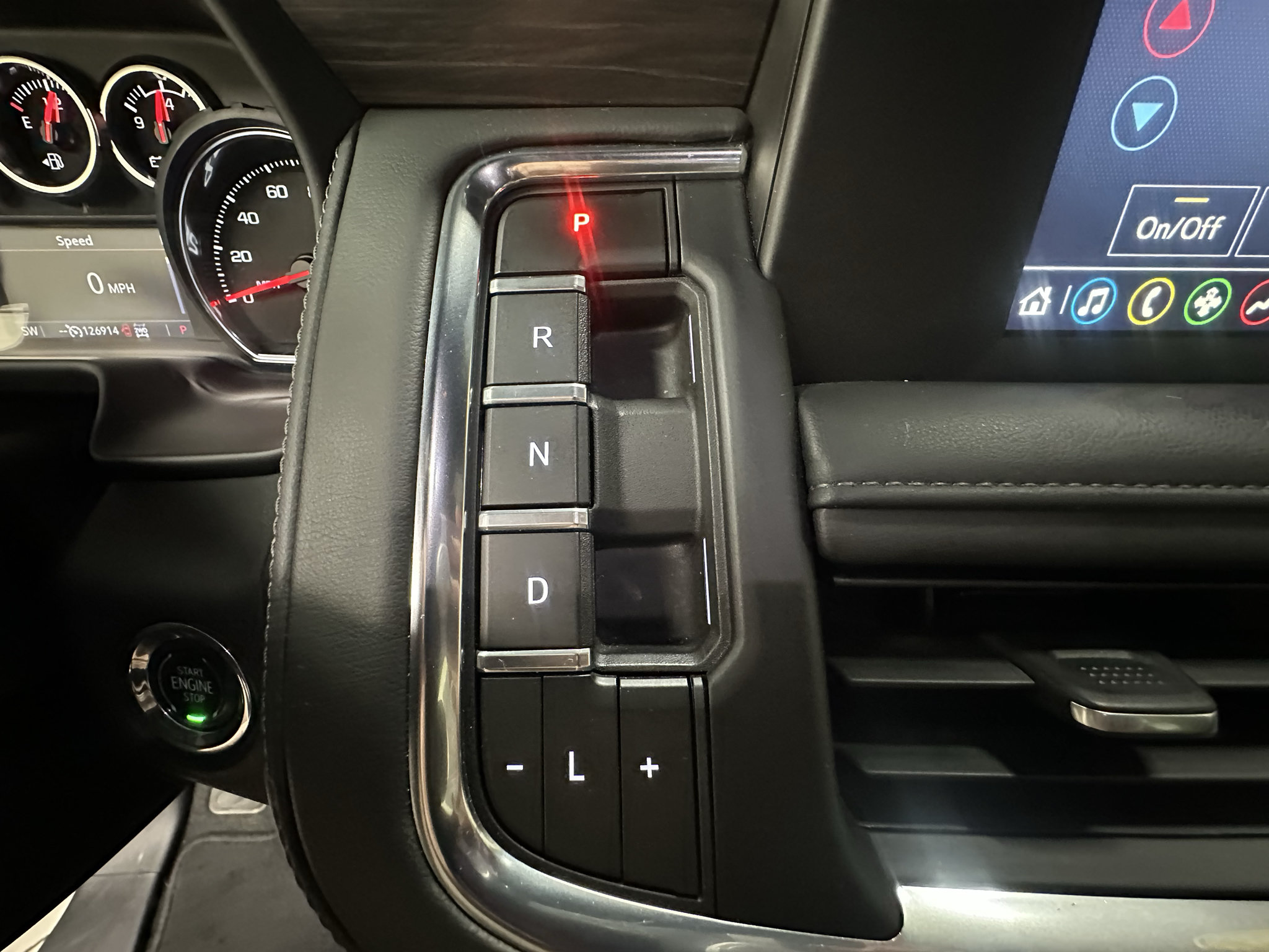 Used 2023 Chevrolet Tahoe LS AWD/4WD image 30