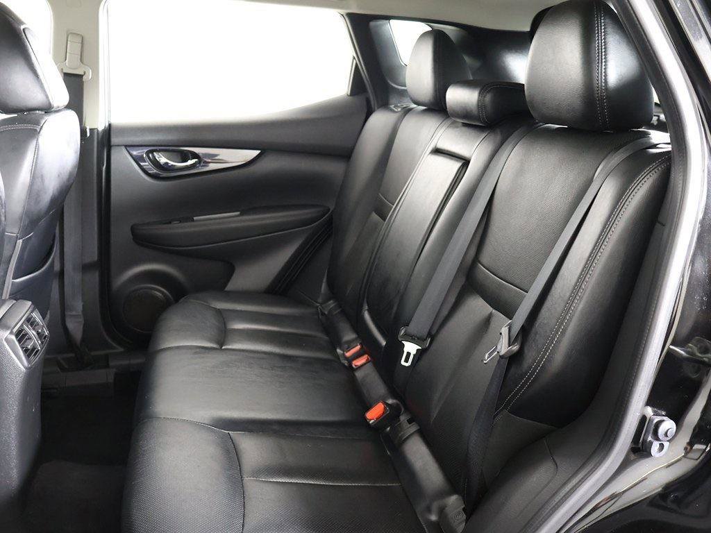 Used 2018 Nissan Rogue Sport SL w/ SL Premium Package image 34