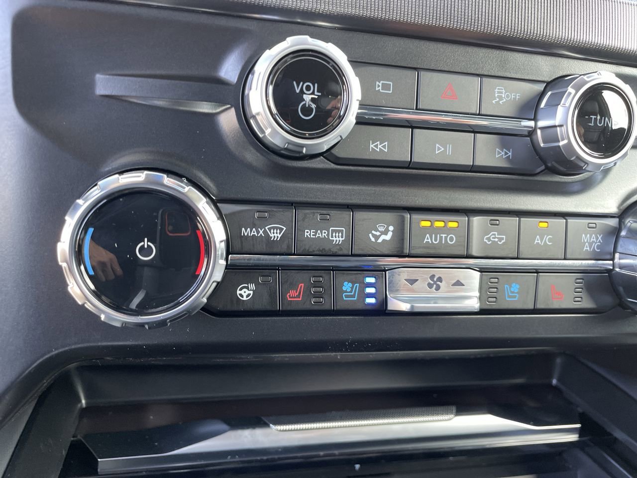New 2026 Ford F350 Platinum AWD/4WD image 27