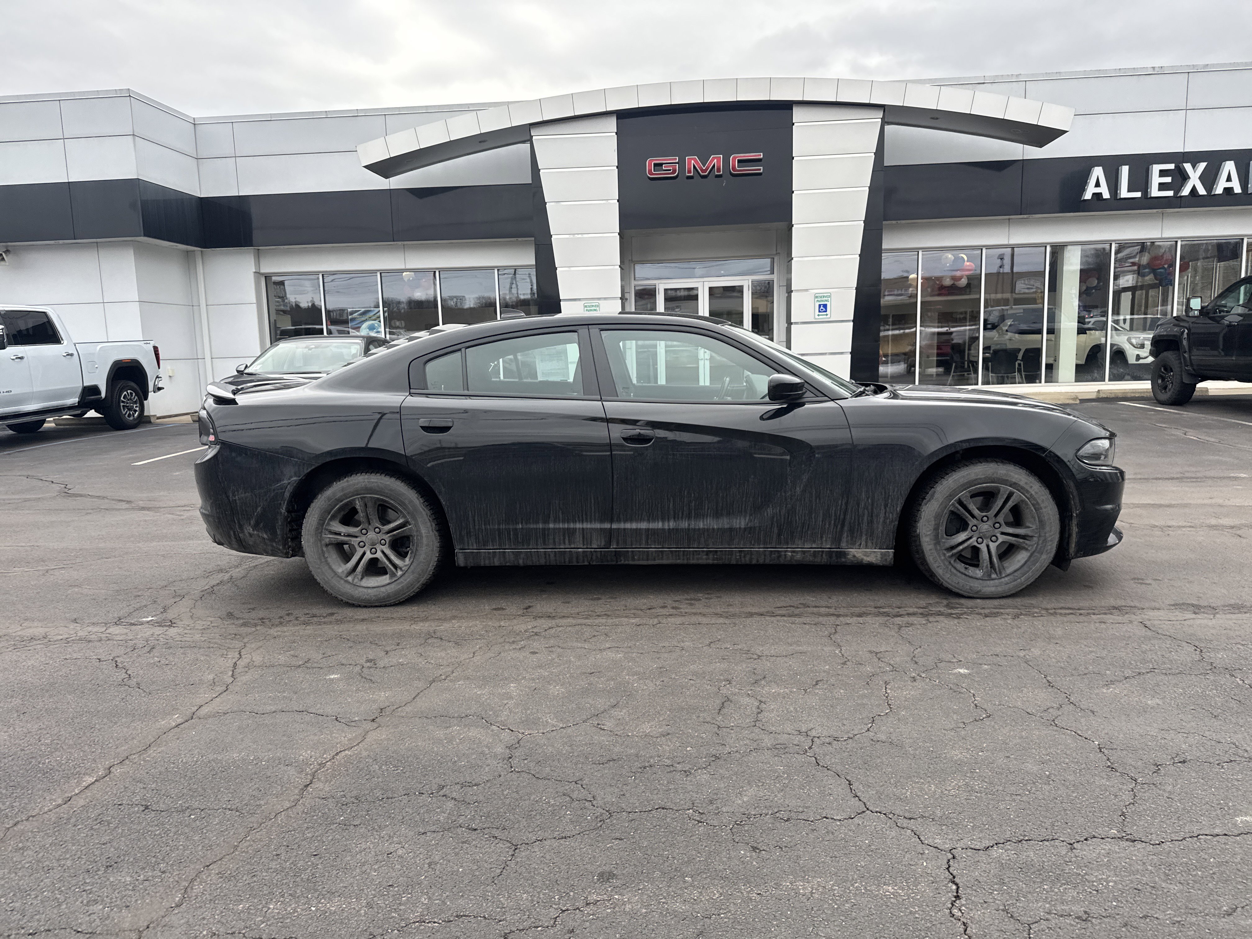 Used 2023 Dodge Charger SXT w/ Cold Weather Package image 2