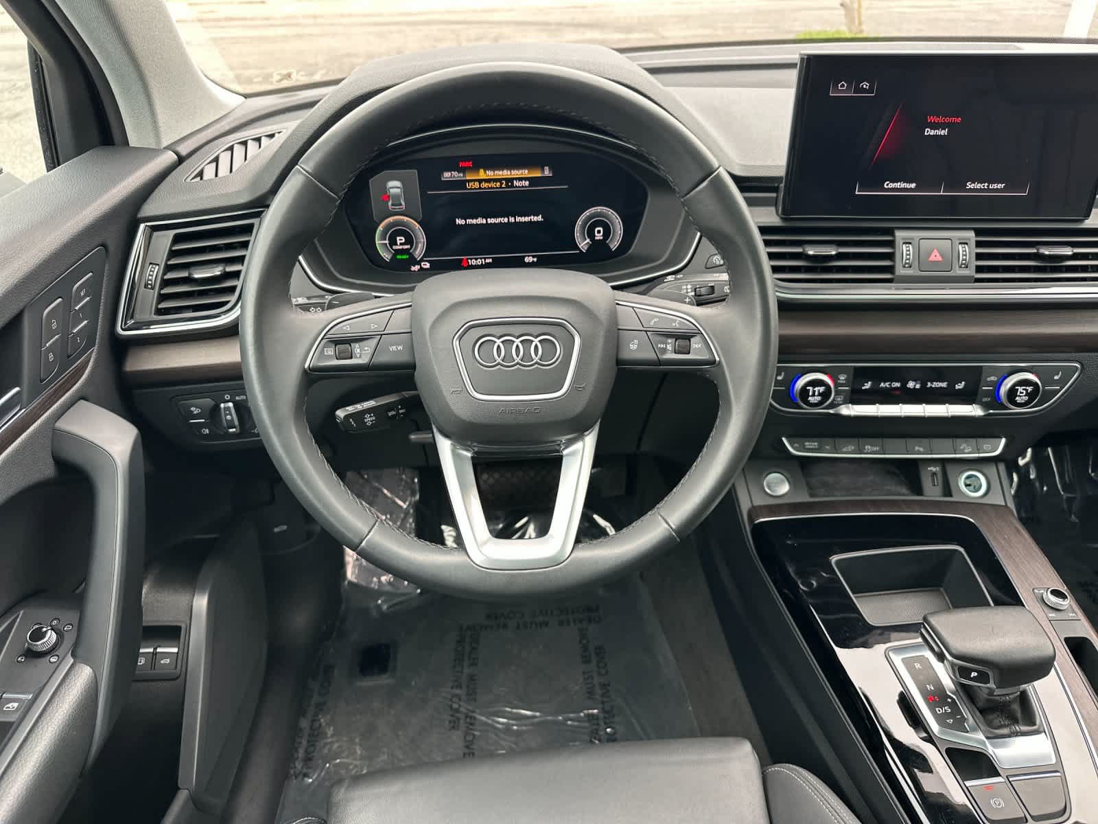 Used 2023 Audi Q5 e Premium w/ Convenience Package AWD/4WD image 14
