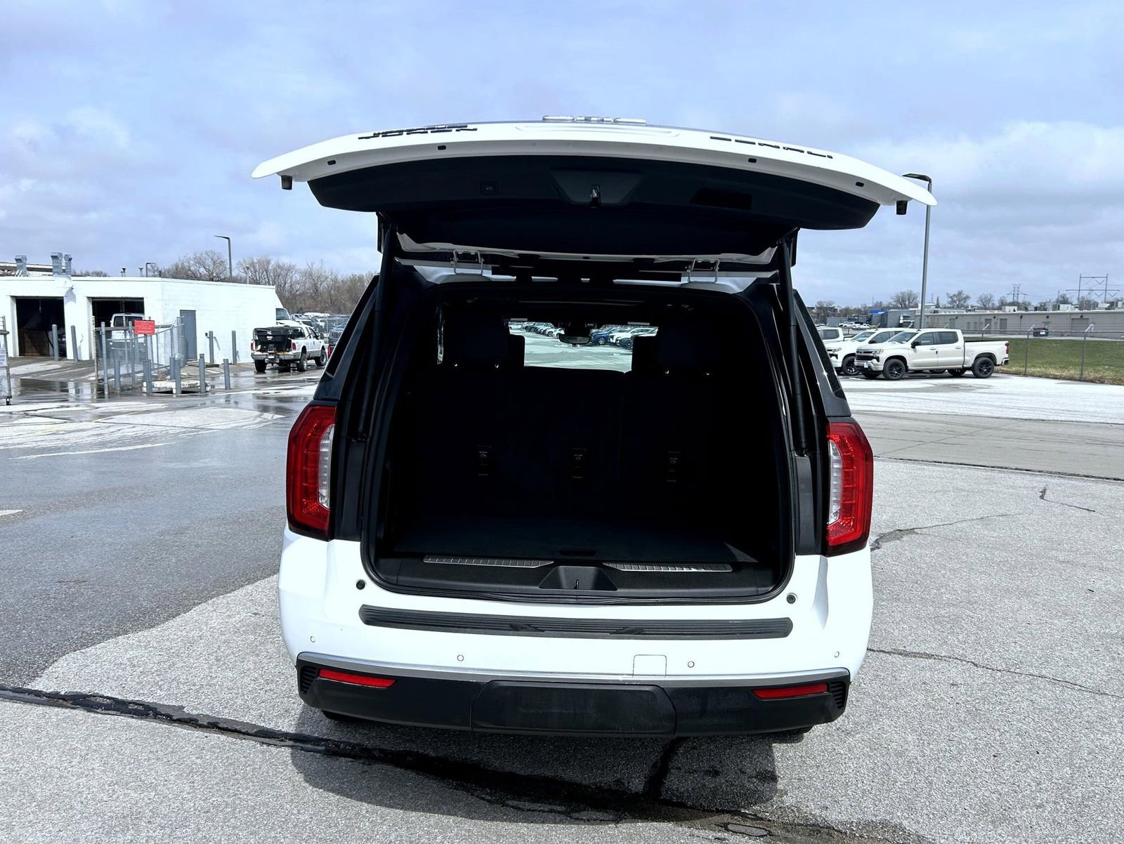 Certified 2024 GMC Yukon Denali w/ Denali Reserve Package image 23