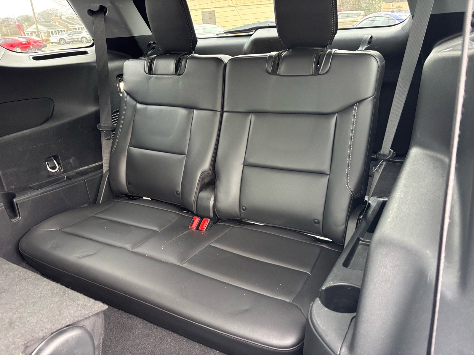 Used 2023 Ford Explorer XLT w/ Equipment Group 202A image 10