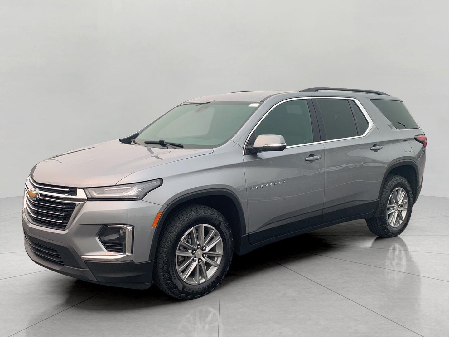 Certified 2023 Chevrolet Traverse LT w/ Rear Camera Mirror Package AWD/4WD image 4