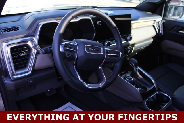 Used 2026 GMC Canyon Denali AWD/4WD image 3