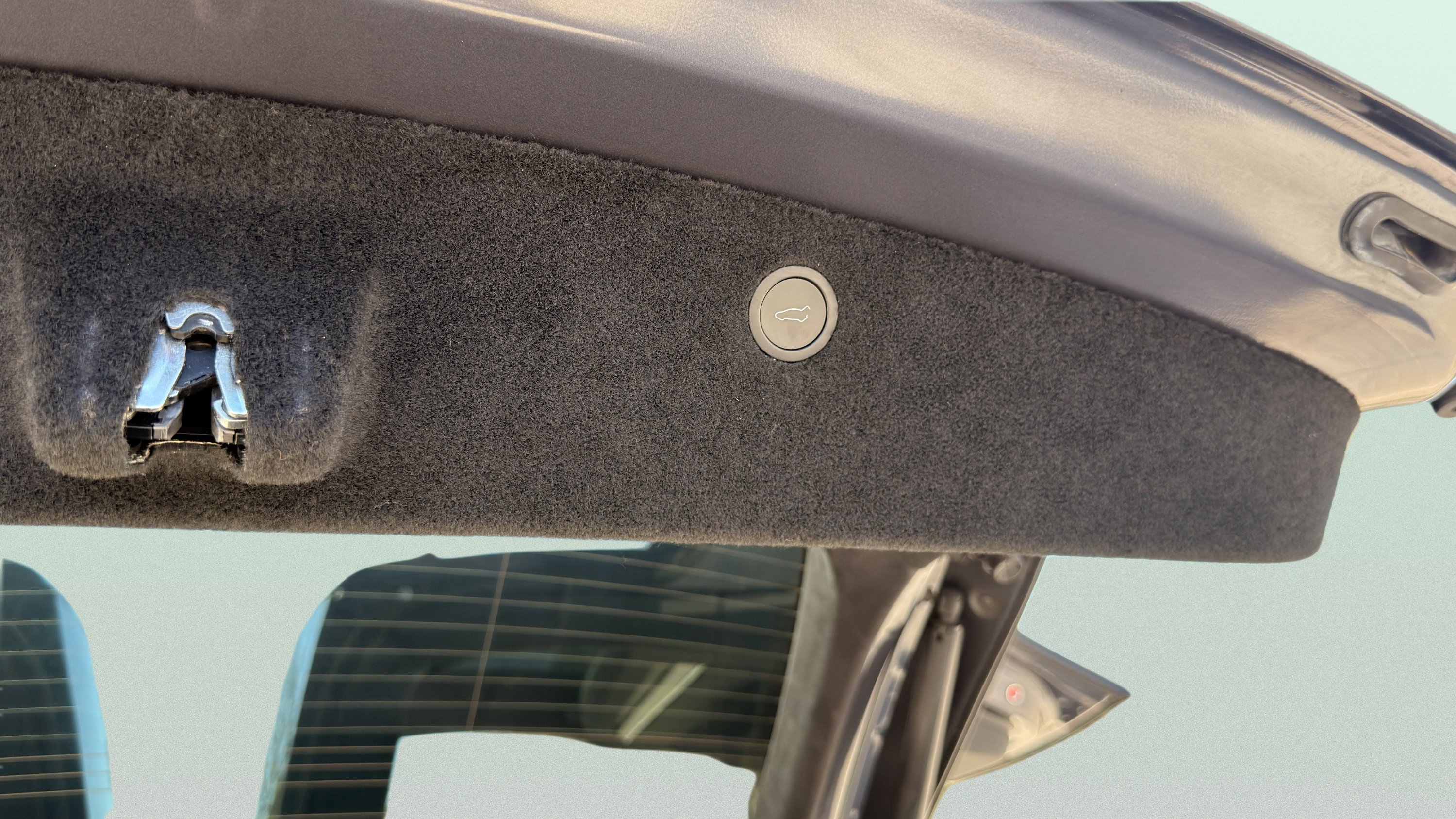 Used 2022 Tesla Model X Plaid image 31