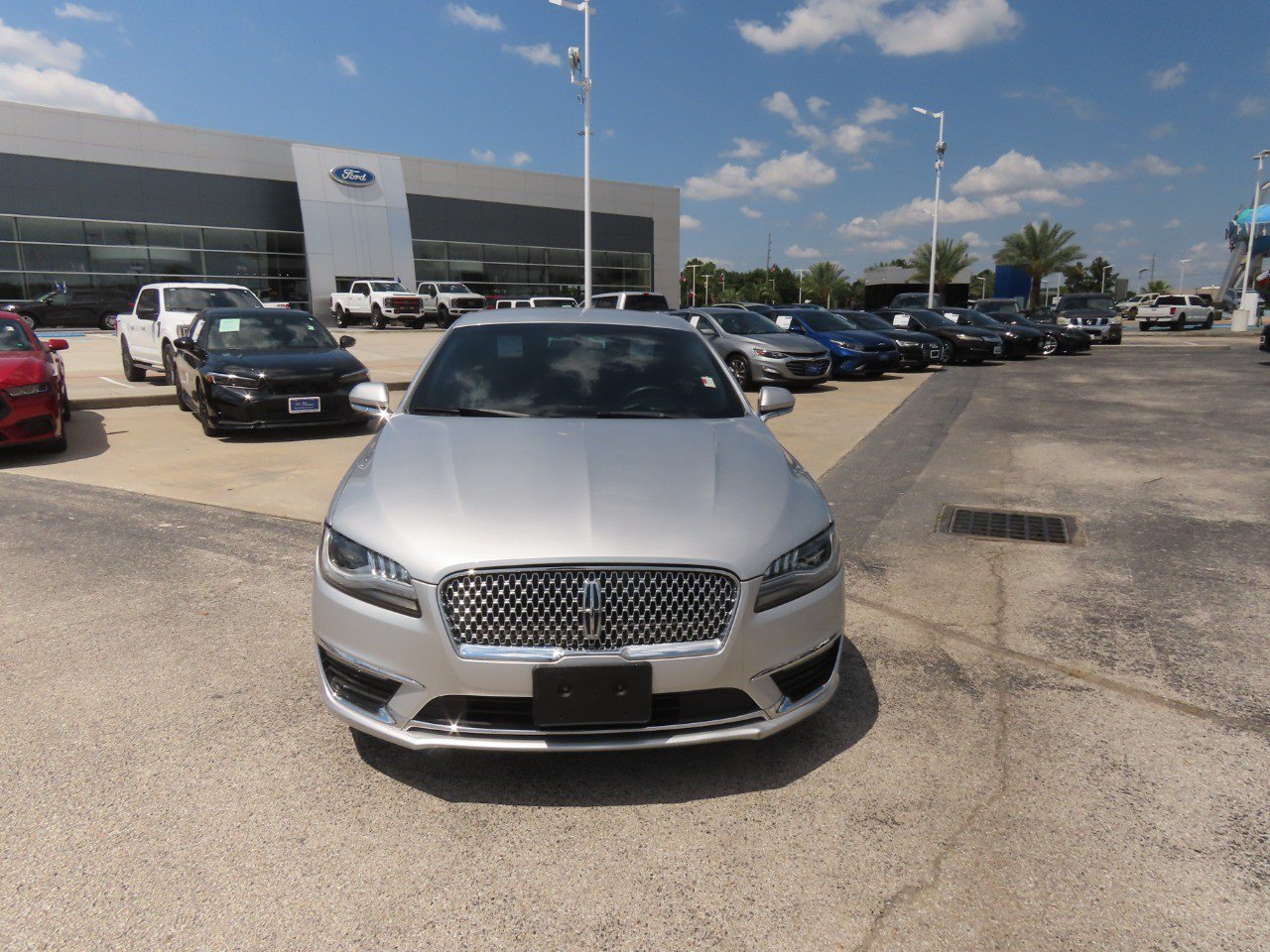 Used 2018 Lincoln MKZ Premiere FWD image 5