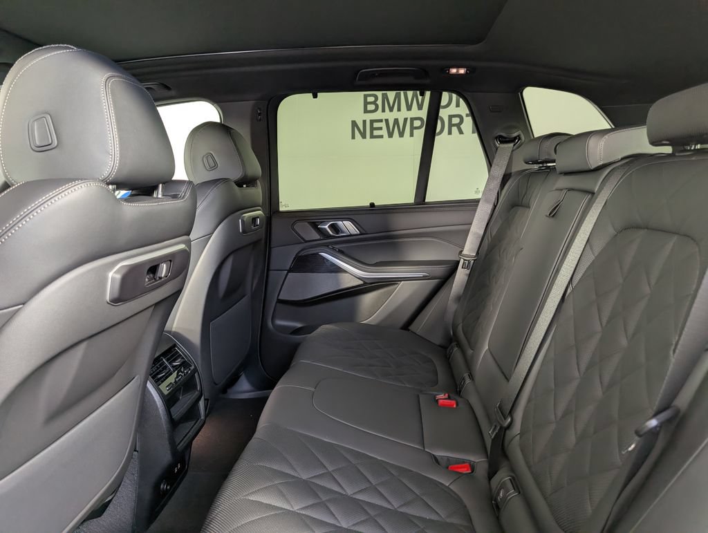 New 2026 BMW X5 xDrive40i w/ M Sport Package AWD/4WD image 13