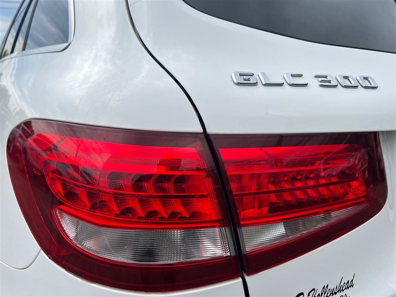 Used 2019 Mercedes-Benz GLC 300 4MATIC image 20