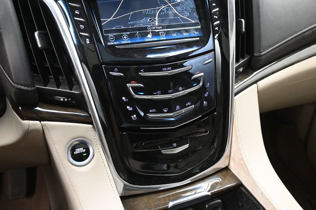 Used 2018 Cadillac Escalade ESV Premium Luxury AWD/4WD image 18
