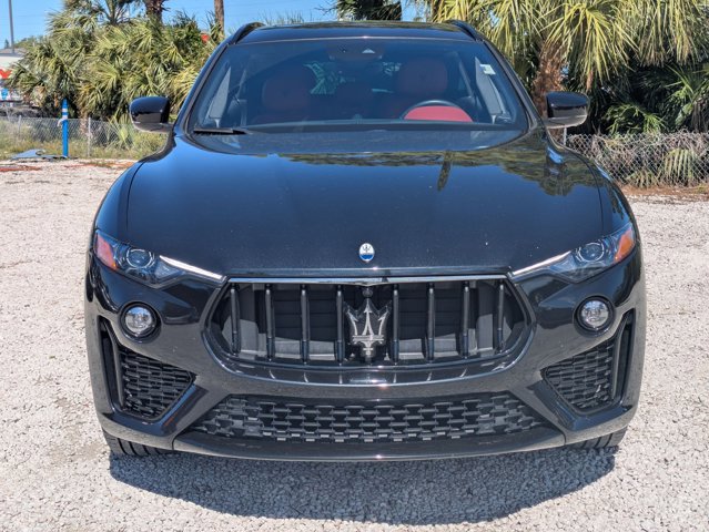 Used 2022 Maserati Levante Modena image 2