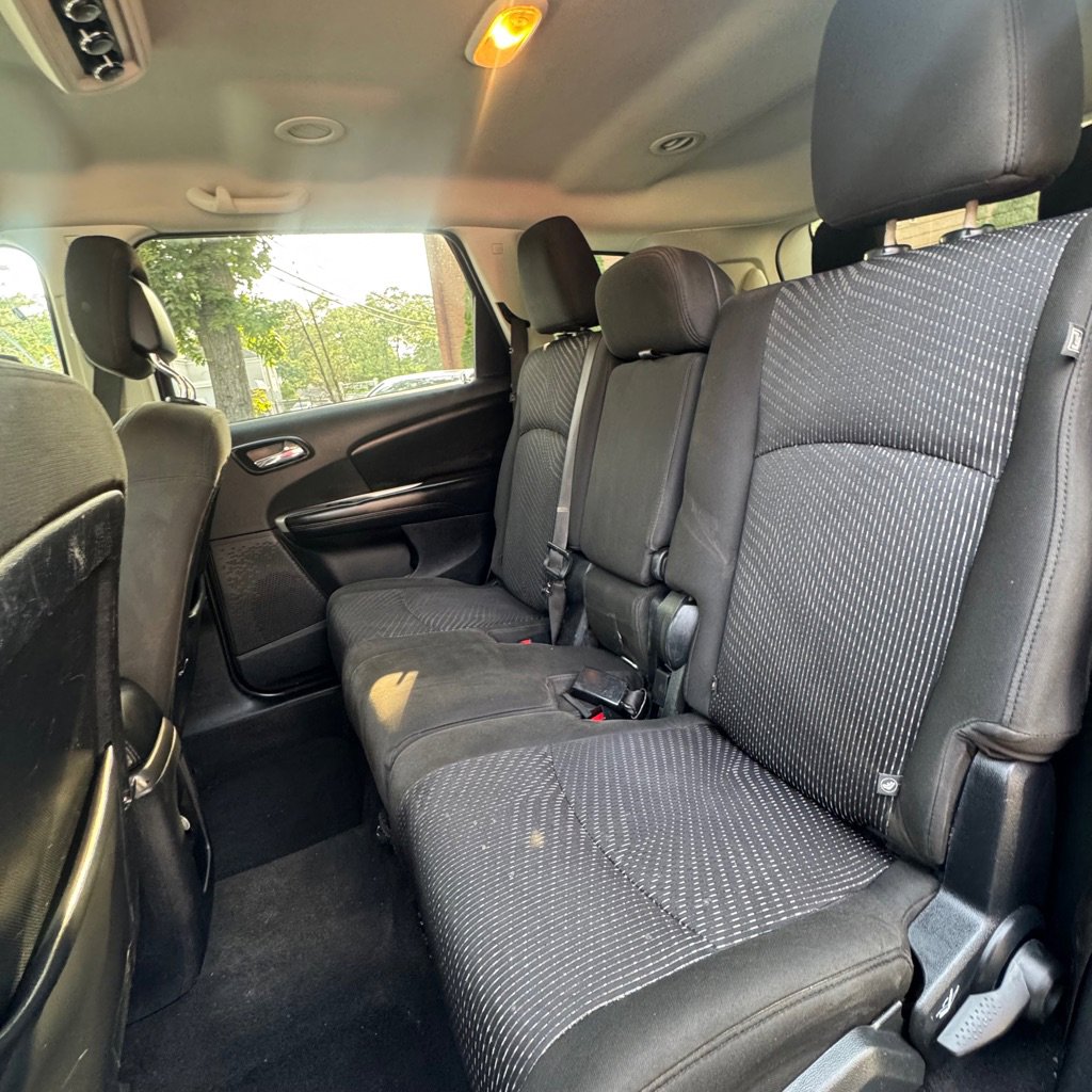 Used 2020 Dodge Journey SE w/ SE Popular Equipment Group image 11