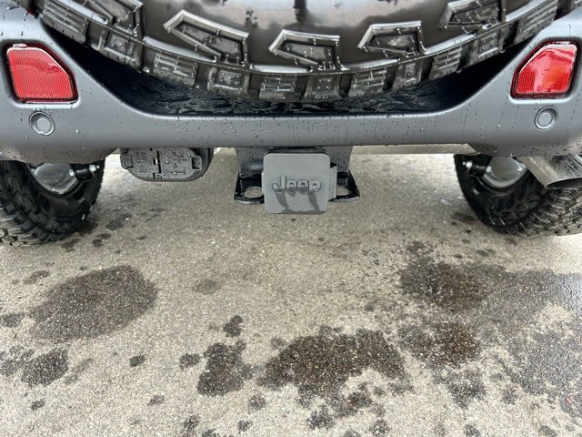 New 2025 Jeep Wrangler Sahara w/ Safety Group image 7