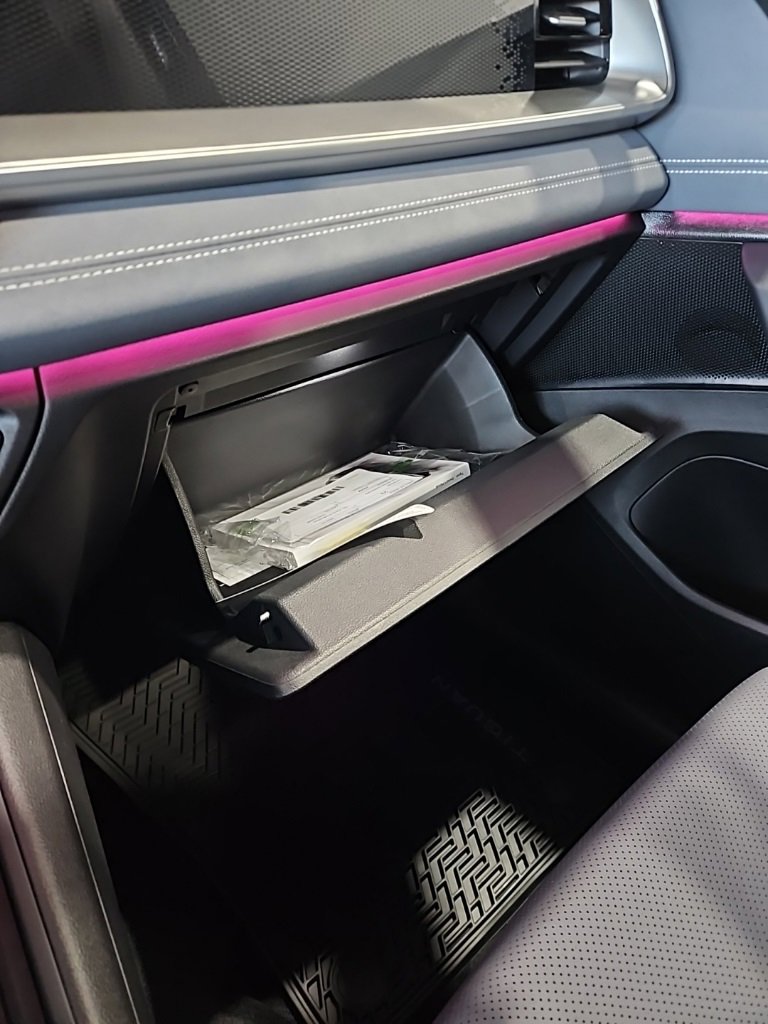 New 2026 Volkswagen Tiguan SE image 30