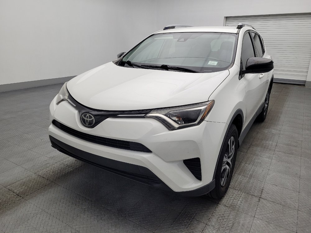 Used 2018 Toyota RAV4 LE FWD image 15