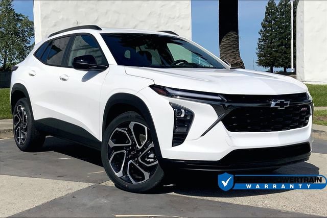 New 2025 Chevrolet Trax RS w/ Sunroof Package FWD image 2