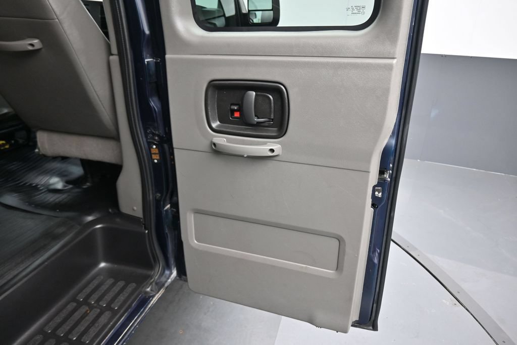 Used 2014 Chevrolet Express 3500 LS RWD image 26