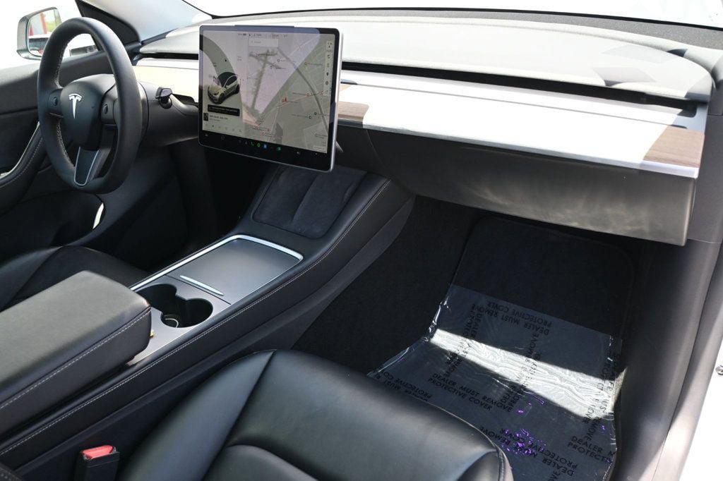 Used 2021 Tesla Model Y Long Range AWD/4WD image 9