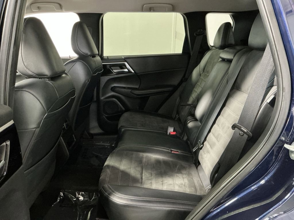 Used 2023 Mitsubishi Outlander Ralliart AWD/4WD image 24