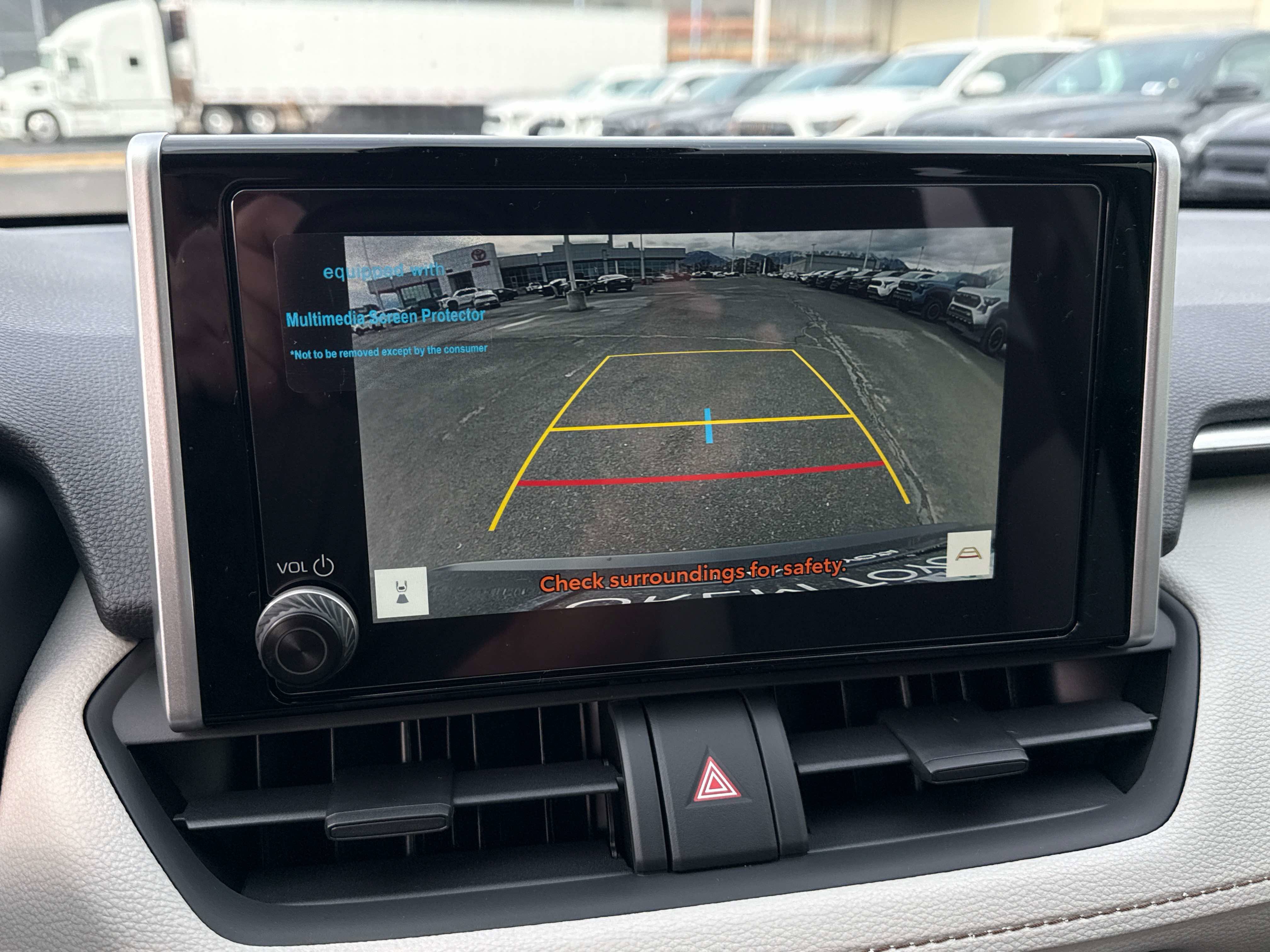 Used 2025 Toyota RAV4 XLE image 22