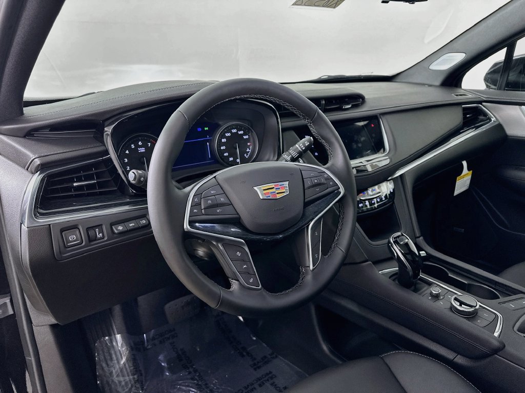 New 2026 Cadillac XT5 Premium Luxury w/ Driver Assist Package AWD/4WD image 9
