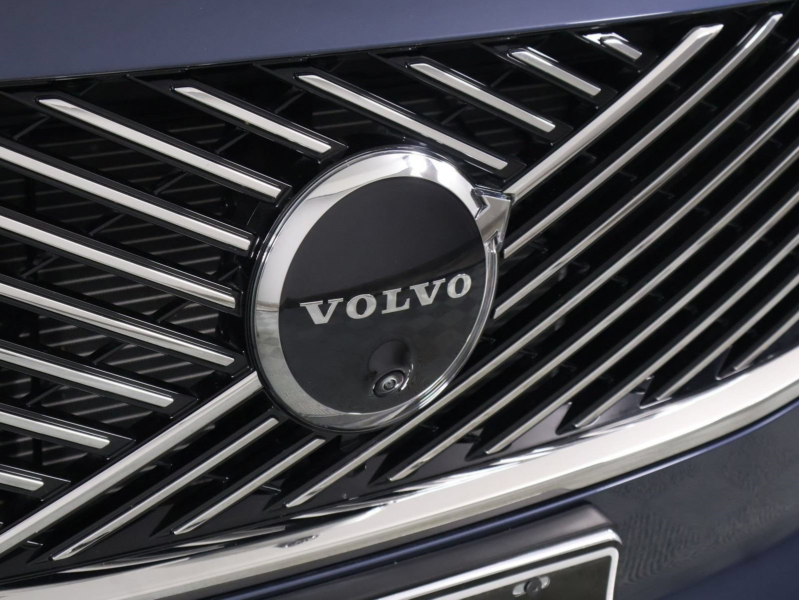 Certified 2026 Volvo XC90 B6 Plus w/ Protection Package AWD/4WD image 27