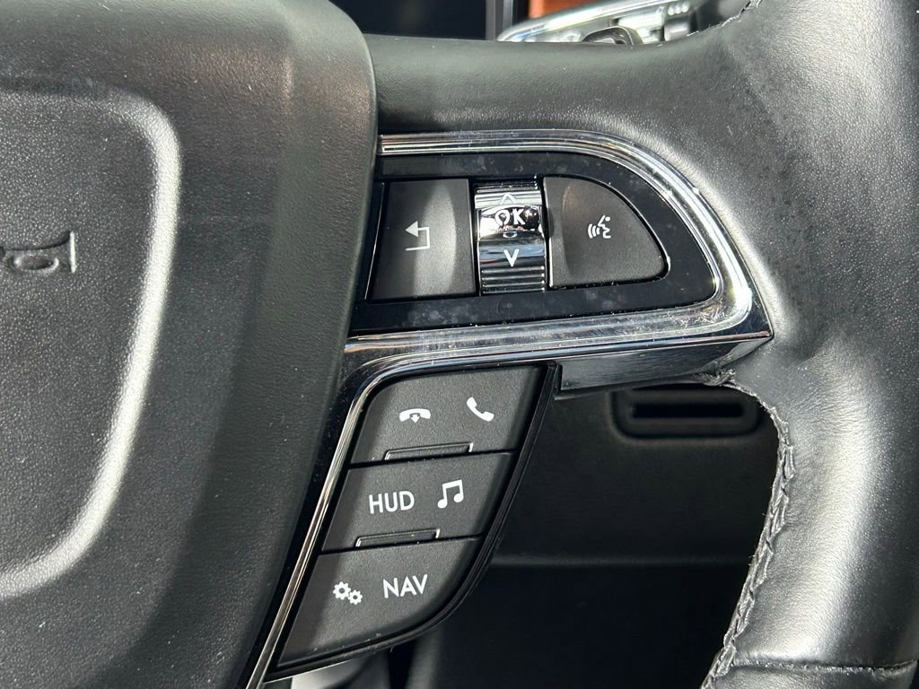 Used 2020 Lincoln Navigator L Reserve w/ Luxury Package AWD/4WD image 34