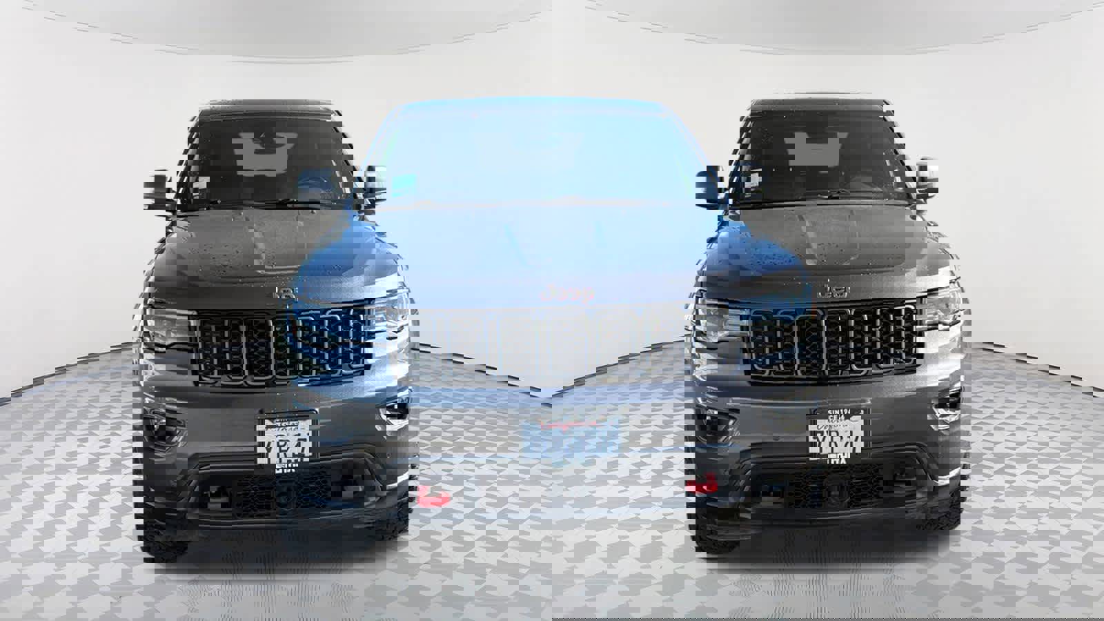 Used 2017 Jeep Grand Cherokee Trailhawk w/ Trailhawk Luxury Group image 2