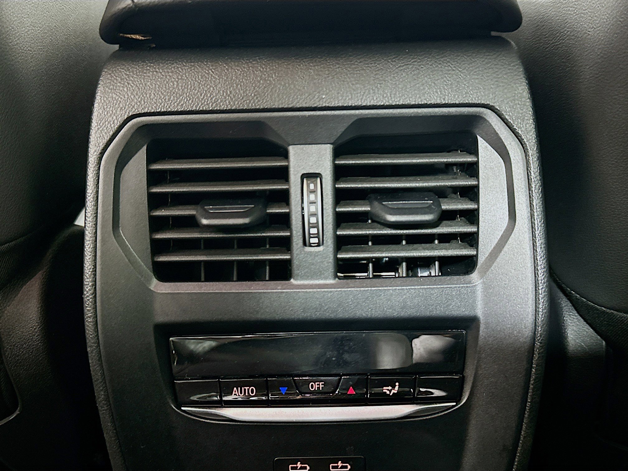 Used 2025 BMW i4 xDrive40i image 28